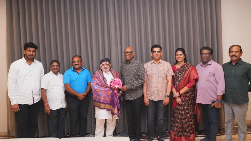అమెరికాలో జరగనున్న 19వ ATA యువజన సదస్సుకు మంత్రి పొన్నం ప్రభాకర్కు ఆహ్వానం (3)