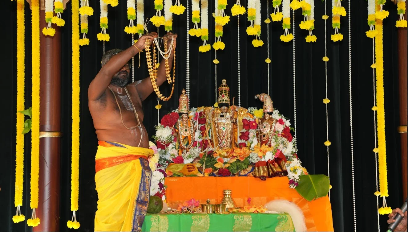 అమెరికాలో భక్తి పారవశ్యం... శాన్ ఆంటోనియోలో ఘనంగా మాటా శ్రీ సీతారామ కళ్యాణం (9)