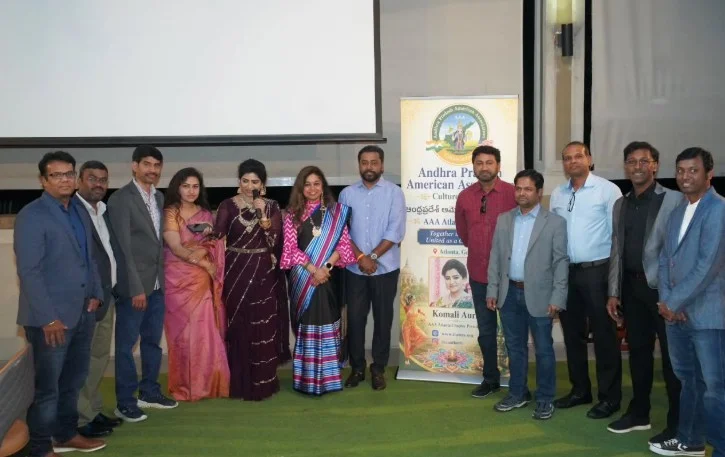 AAA అట్లాంటా చాప్టర్ మీట్ అండ్ గ్రీట్... అధ్యక్షురాలు, గ్లోబల్ యాంకర్ కోమలి ఔరా ఆధ్వర్యంలో సమావేశం  (7)