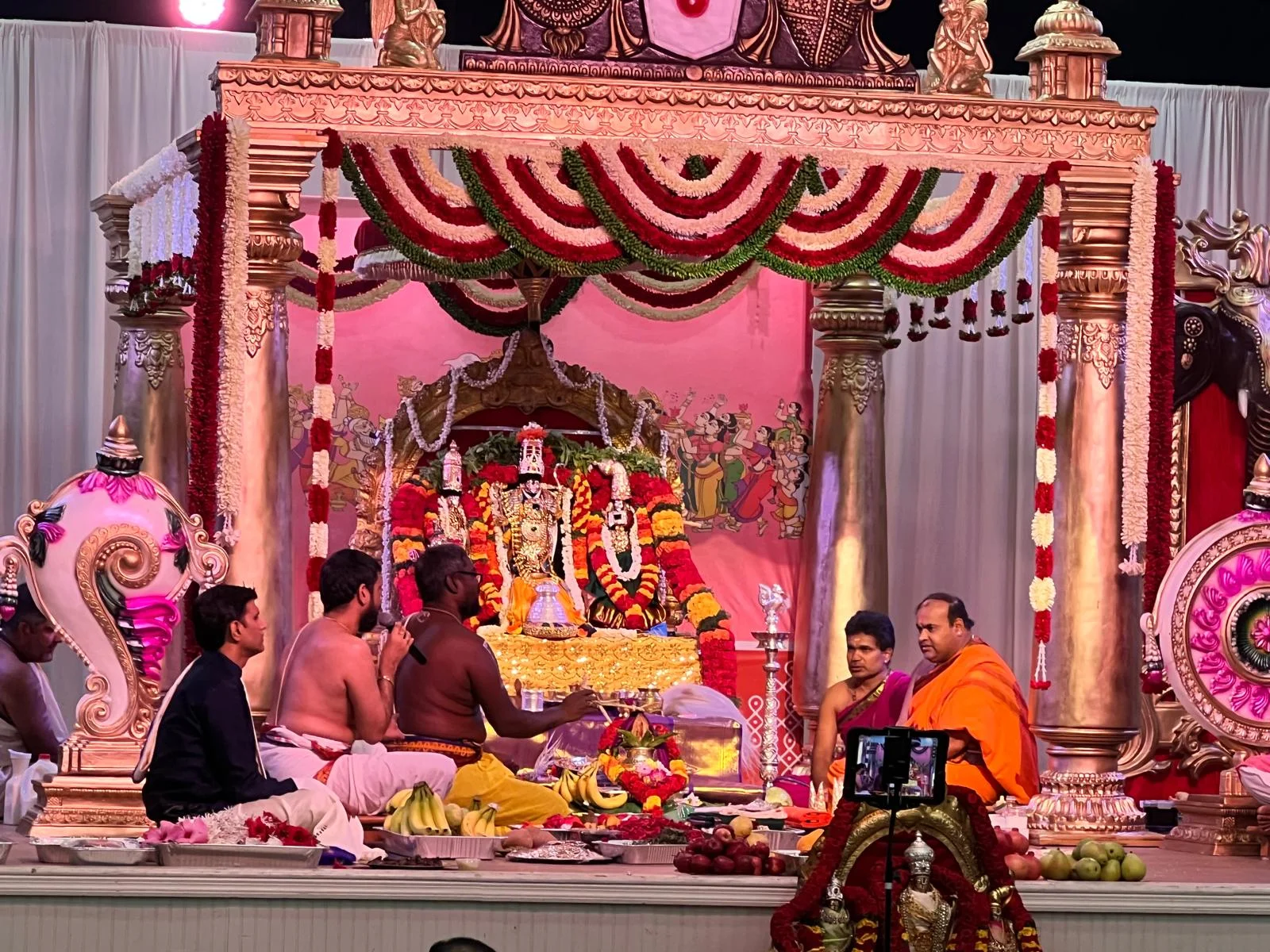 మాటా ఆధ్వర్యంలో ఆధ్యాత్మిక వేడుక.. టాంపాలో ఘనంగా భద్రాచల శ్రీ సీతారామ కల్యాణ మహోత్సవం (6)