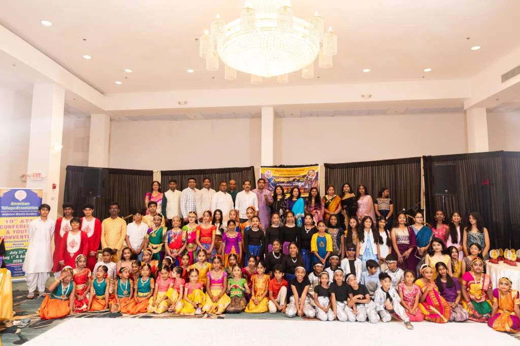 న్యూజెర్సీలో ఆటా నిర్వహించిన సయ్యంది పాదం, ఝుమ్మంది నాదం, బ్యూటీ పేజెంట్ పోటీలు ఘన విజయం (8)