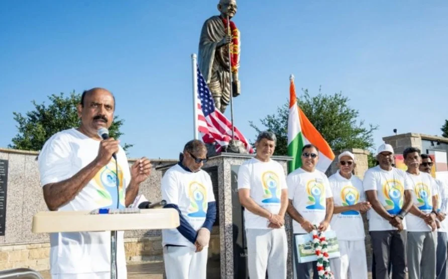 డాలస్‌లో ఘనంగా అంతర్జాతీయ యోగా దినోత్సవ వేడుకలు (3)
