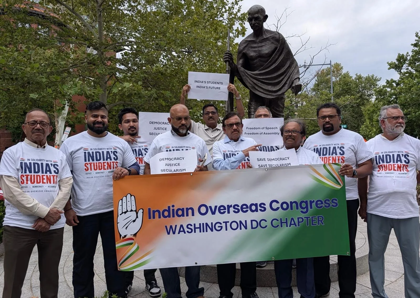 వాషింగ్టన్ డీసీలో భారత విద్యార్థులకు మద్దతుగా ఇండియన్ ఓవర్సీస్ కాంగ్రెస్ (IOC-USA) నిరసన