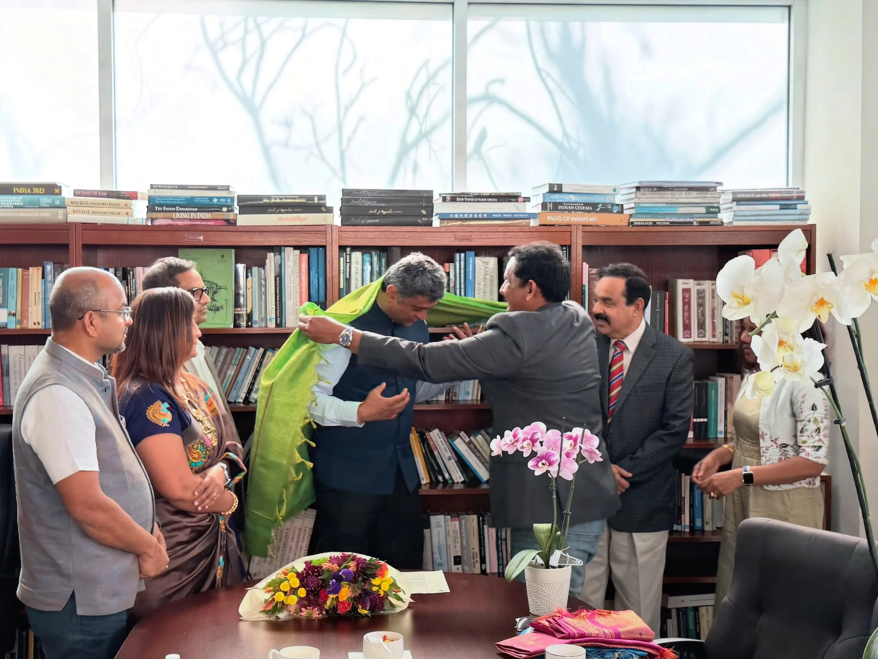 హ్యూస్టన్ తెలుగు కల్చరల్ అసోసియేషన్ స్వర్ణోత్సవాలకు శరవేగంగా ఏర్పాట్లు... కాన్సుల్ జనరల్ డి.సి. మంజునాథ్కు ఆహ్వానం (2)