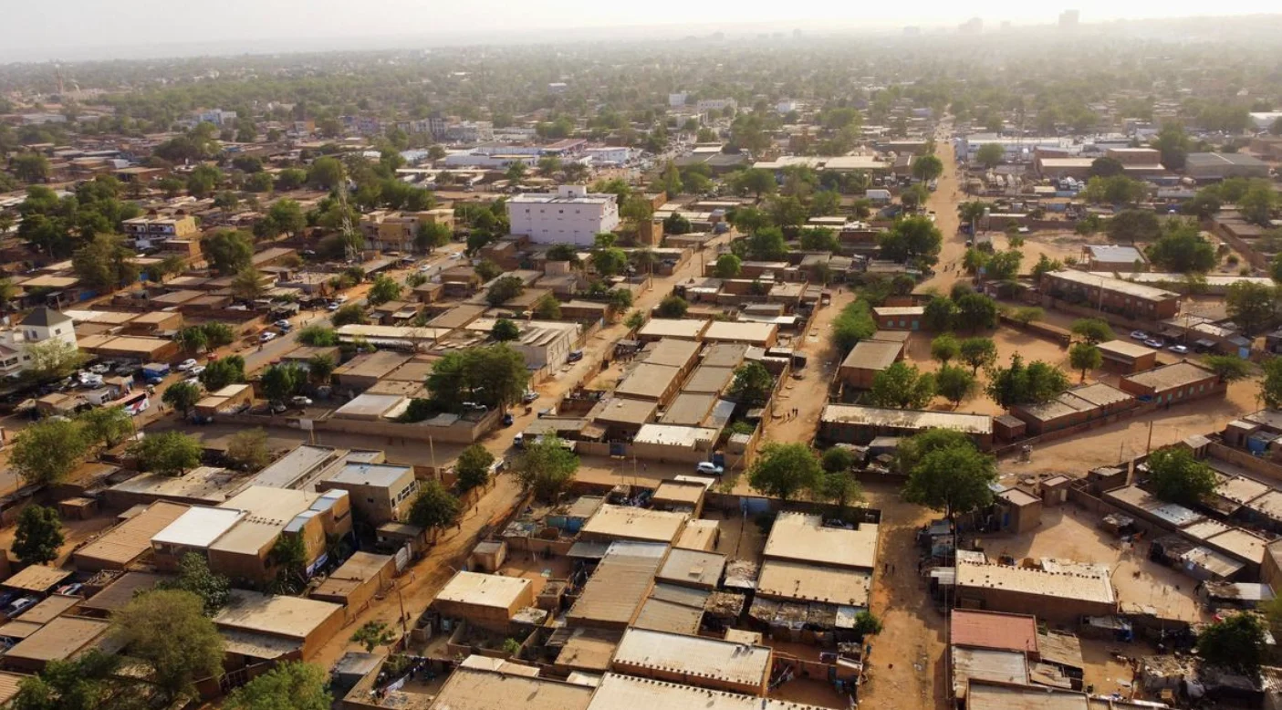 Gunfire, Explosions Rock Niger Capital Niamey as Military Mutiny Attempt Suspected