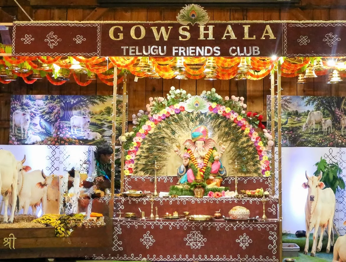 ‘Milton Ka Raja’ Ganesh Celebrations Begin Grandly in Canada (2)