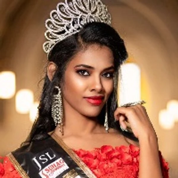 Meenal manikandan